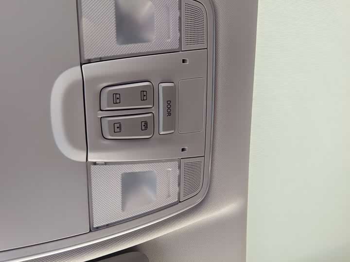 Фото 6 - Changan CS75