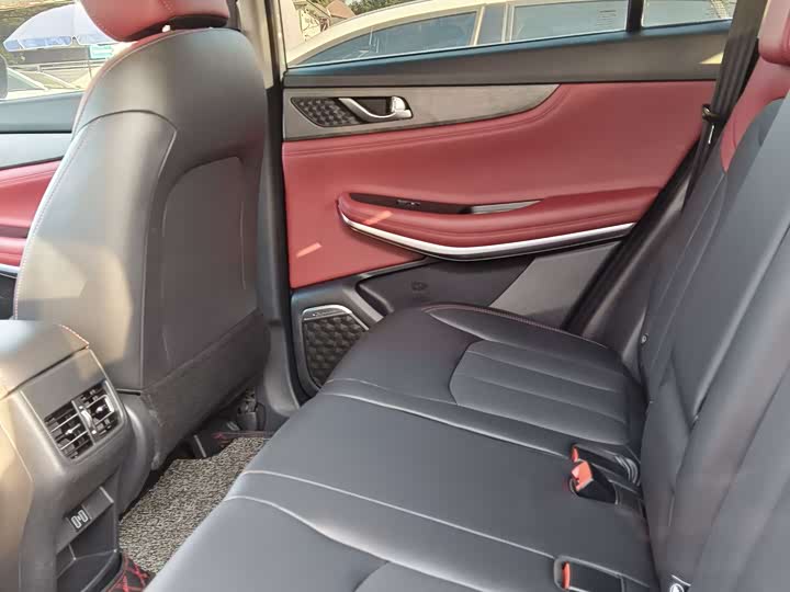 Фото 7 - Changan CS75