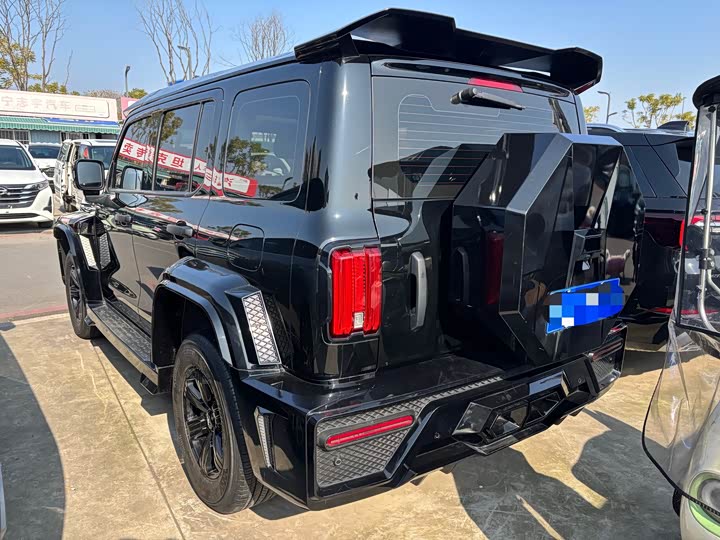 Фото 4 - Tank 300