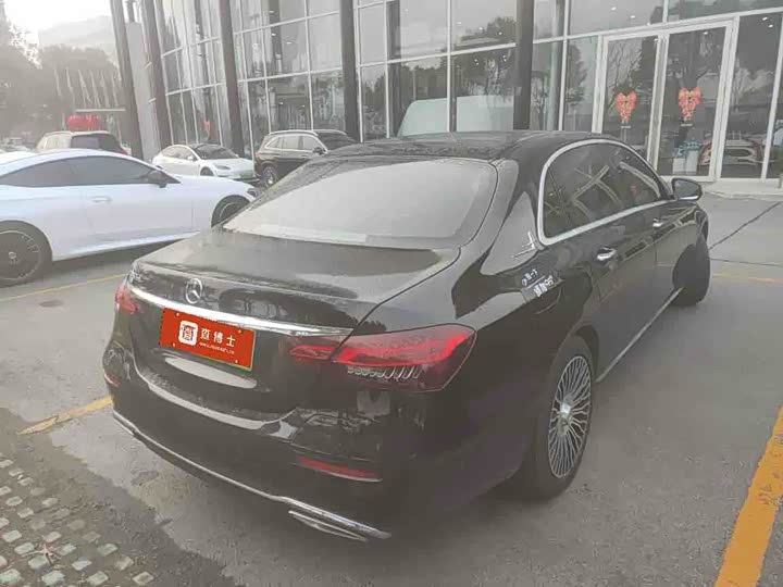 Фото 3 - Mercedes-Benz E-Class Hybrid