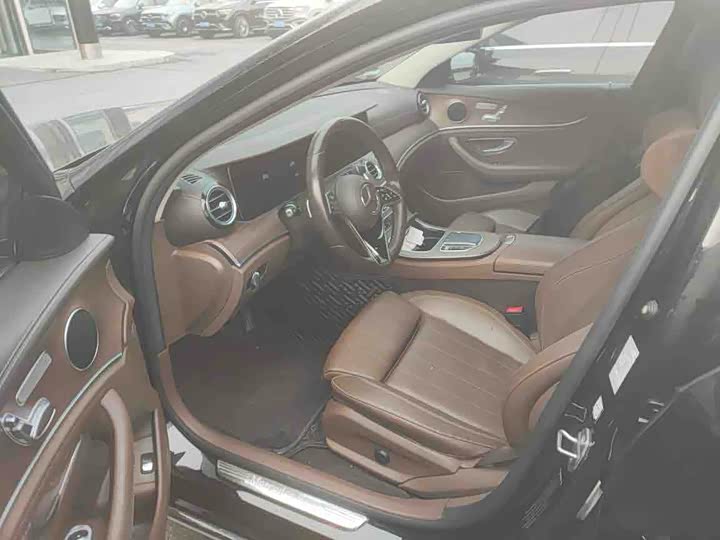 Фото 5 - Mercedes-Benz E-Class Hybrid