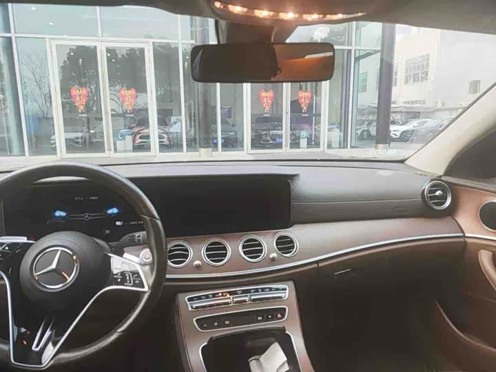 Фото 7 - Mercedes-Benz E-Class Hybrid