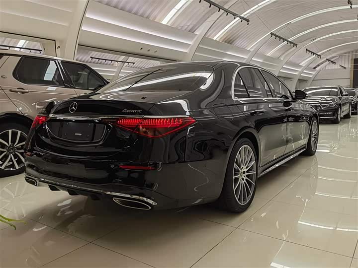 Фото 4 - Mercedes-Benz S-Class