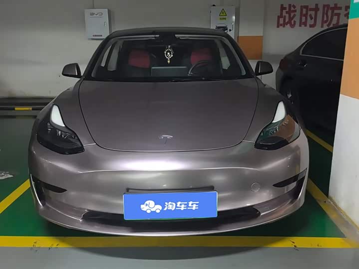 Фото 2 - Tesla Model 3