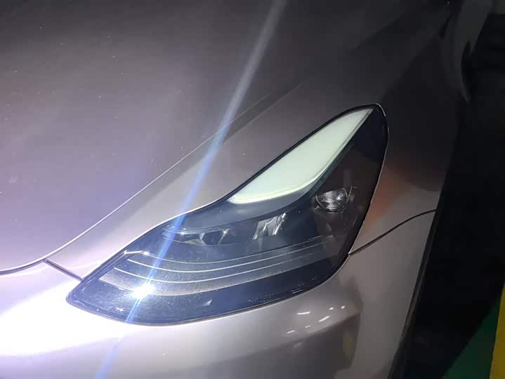 Фото 5 - Tesla Model 3