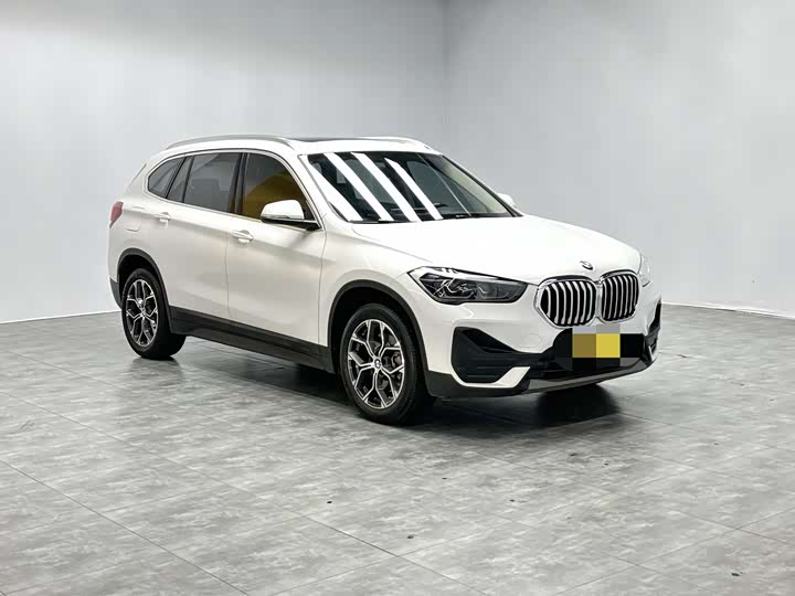 Фото 3 - BMW X1