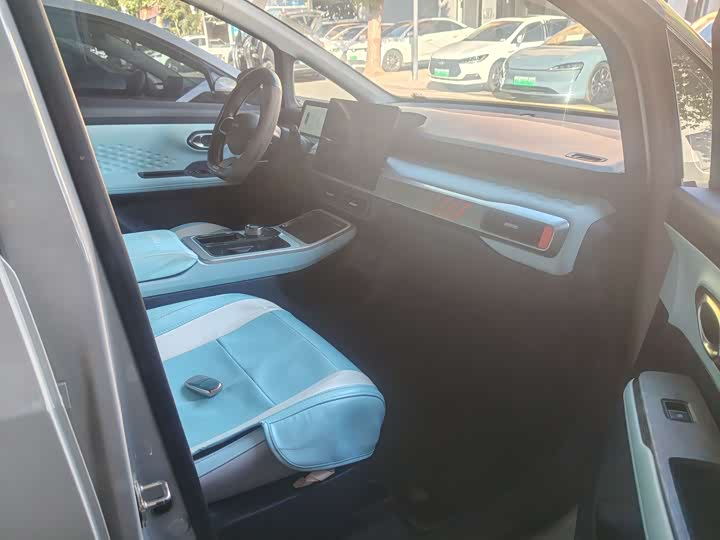 Фото 4 - GAC Aion Y