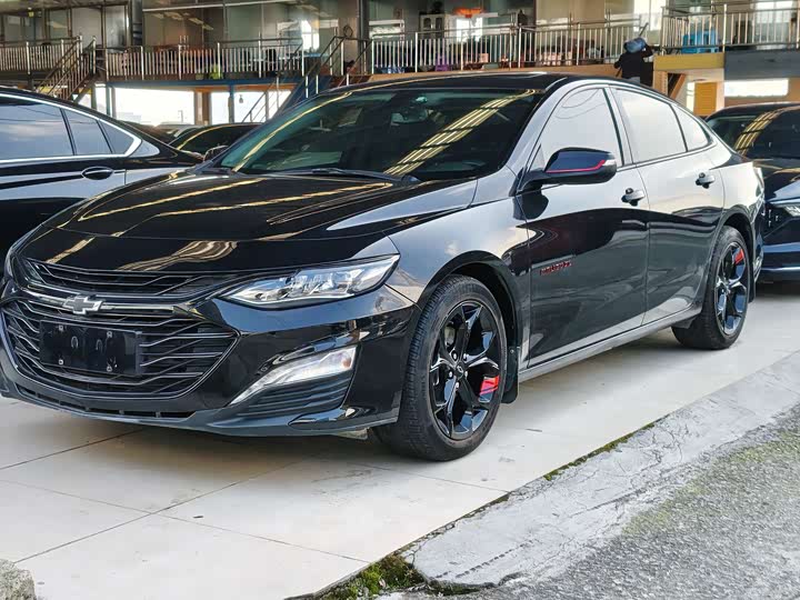 Фото 1 - Chevrolet Malibu XL