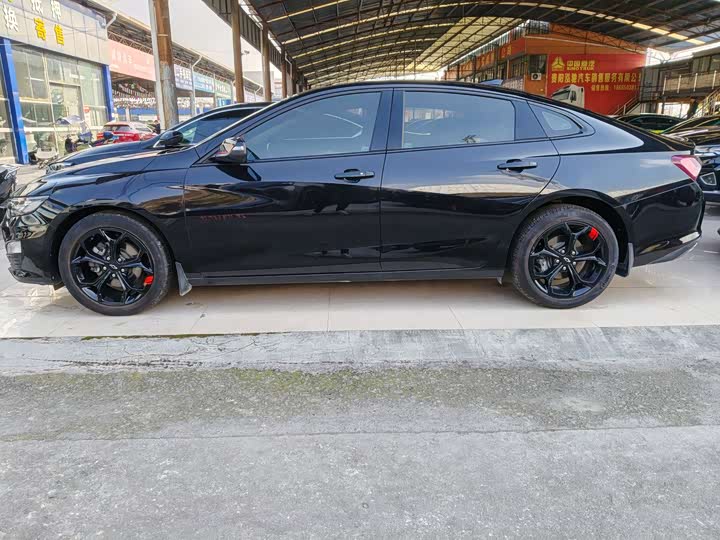 Фото 3 - Chevrolet Malibu XL