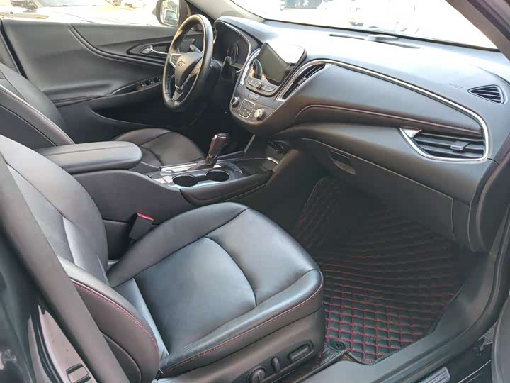 Фото 9 - Chevrolet Malibu XL