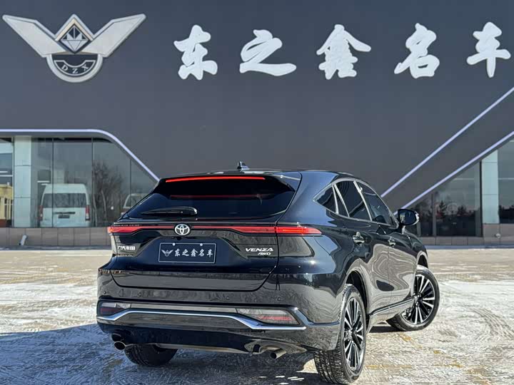 Фото 3 - Toyota Venza