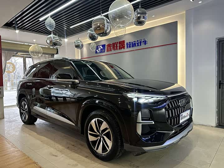 Фото 3 - Audi Q6