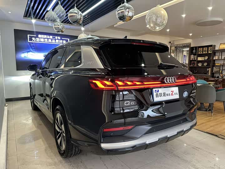 Фото 7 - Audi Q6