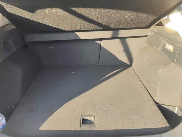 Фото 4 - Bestune T77