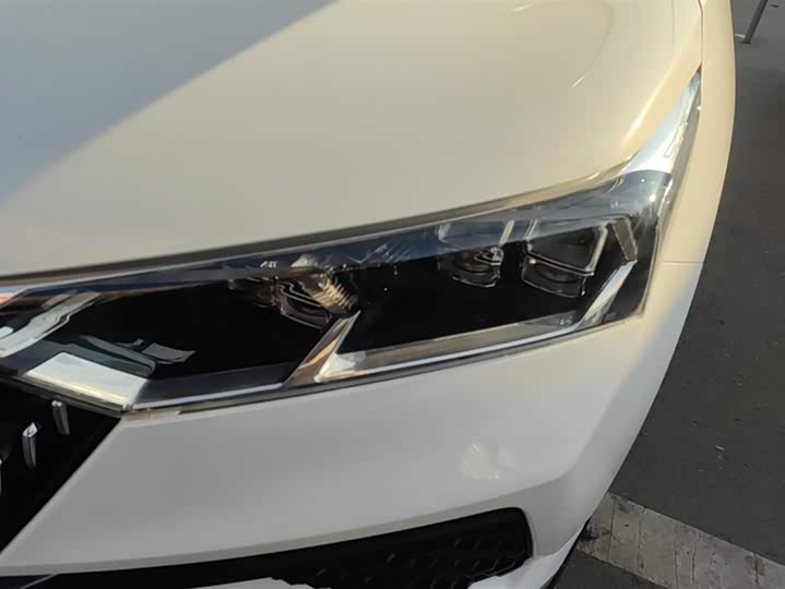 Фото 5 - Bestune T77