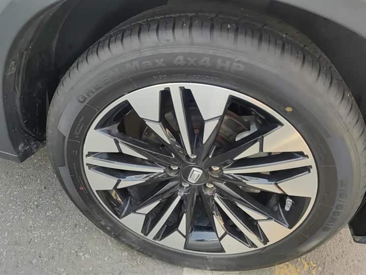 Фото 6 - Bestune T77