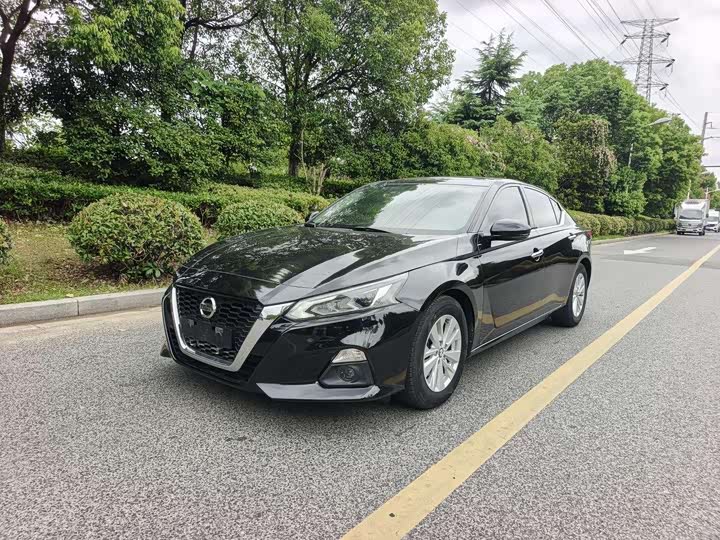 Фото 1 - Nissan Teana