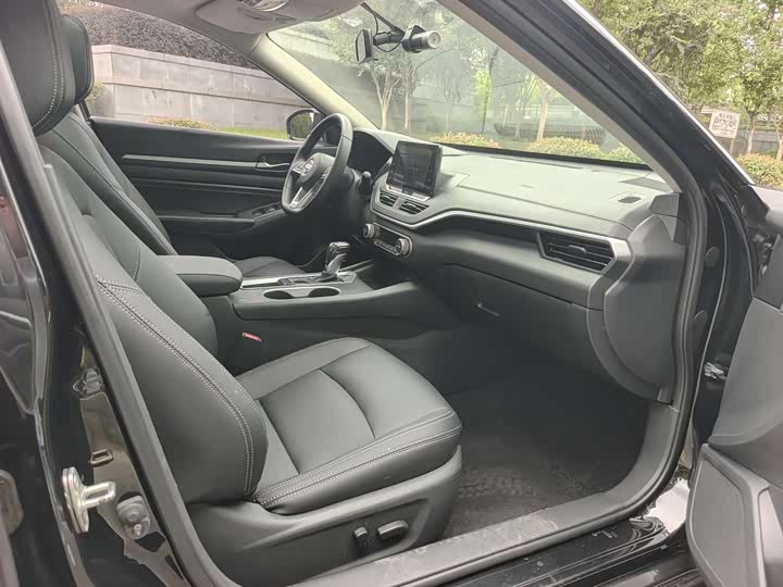 Фото 7 - Nissan Teana