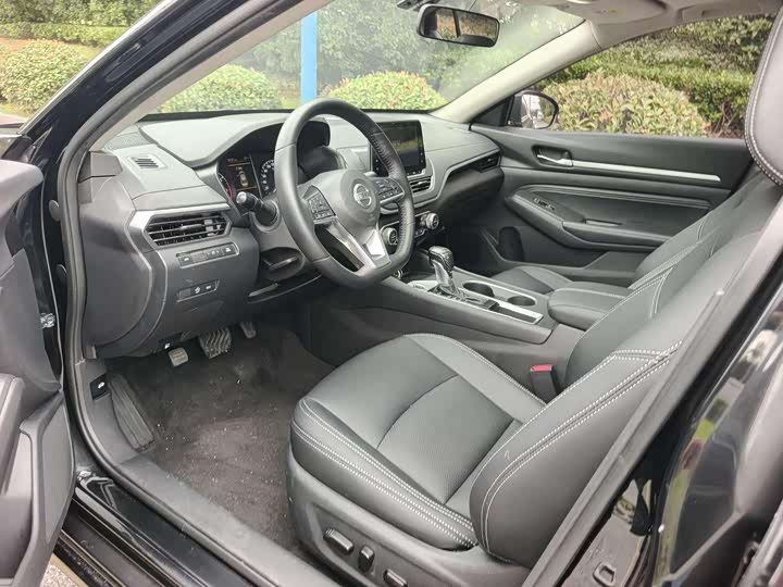 Фото 8 - Nissan Teana