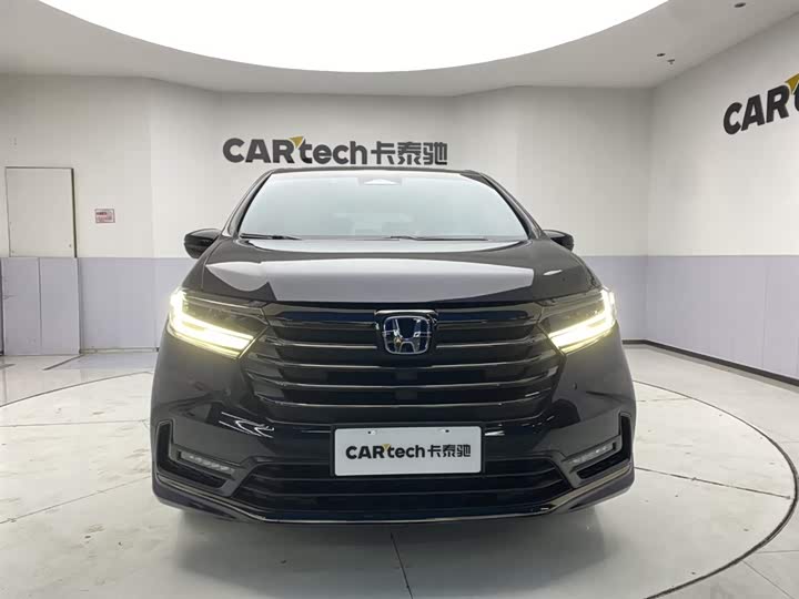 Фото 3 - Honda Odyssey