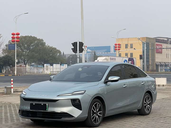 Фото 1 - Roewe D6