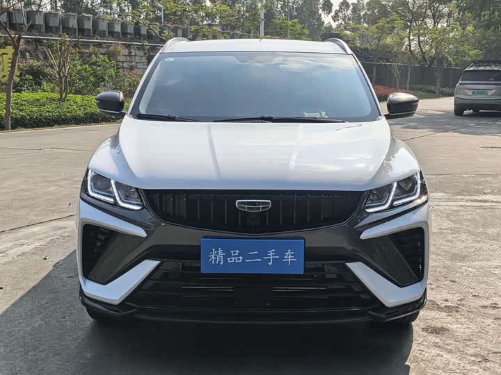 Фото 2 - Geely Coolray