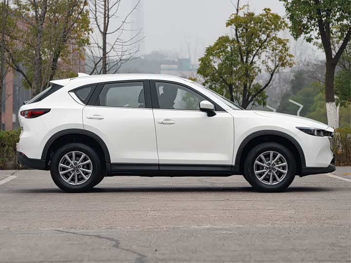 Фото 8 - Mazda CX-5