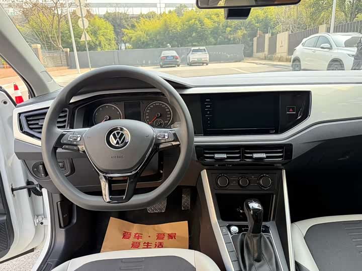 Фото 6 - Volkswagen Polo