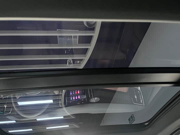 Фото 9 - Volvo S60