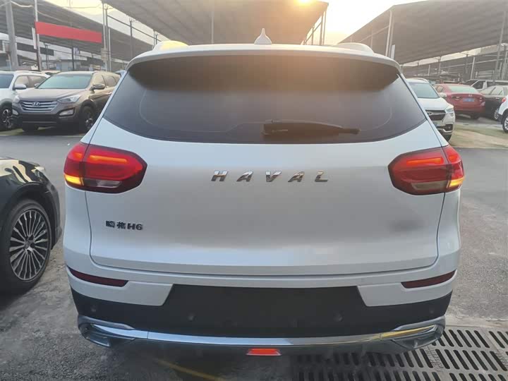 Фото 6 - Haval H6