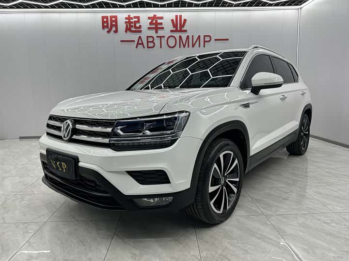 Фото 1 - Volkswagen Tharu