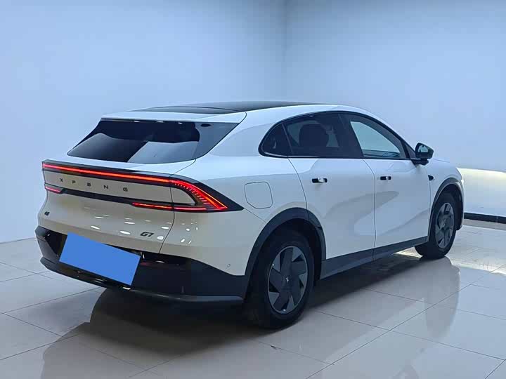 Фото 6 - XPeng G7