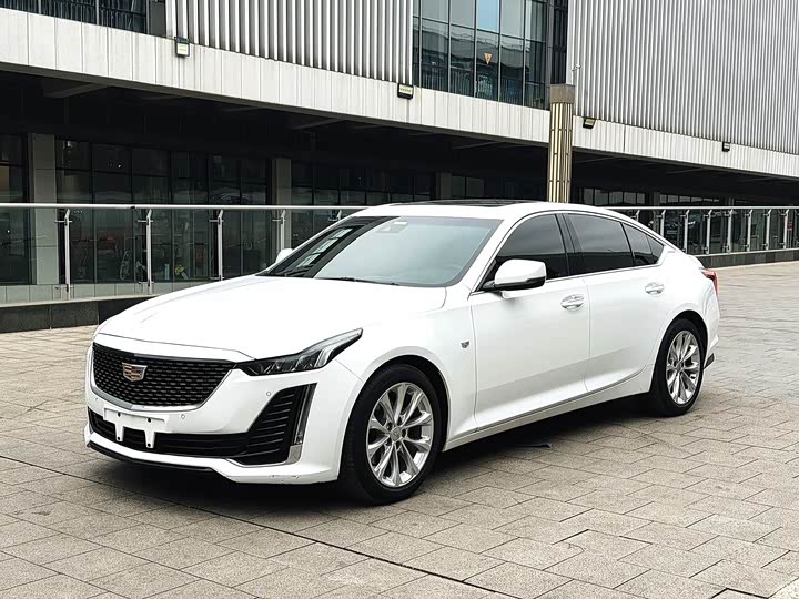 Фото 1 - Cadillac CT5