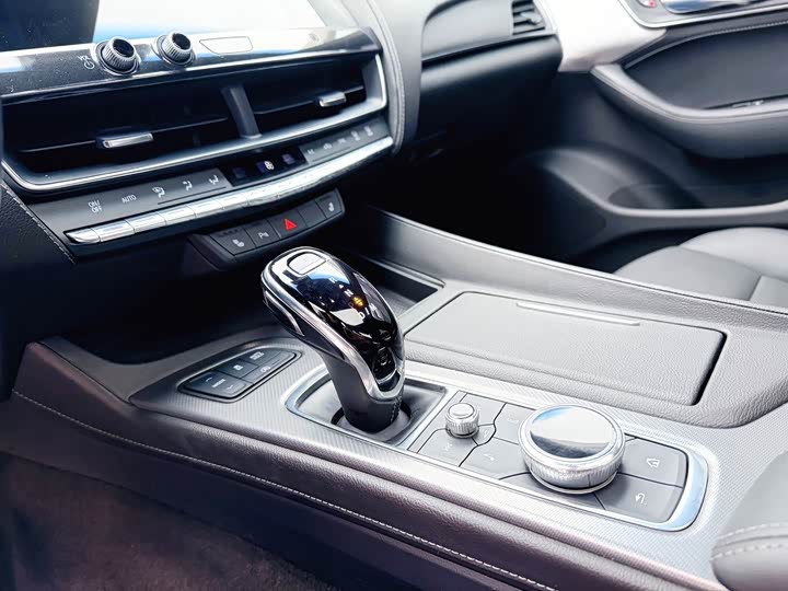 Фото 4 - Cadillac CT5