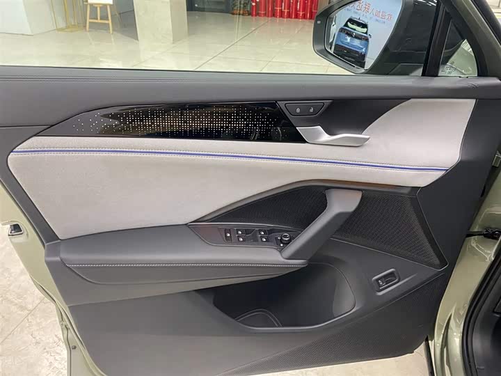 Фото 8 - Volkswagen Tayron