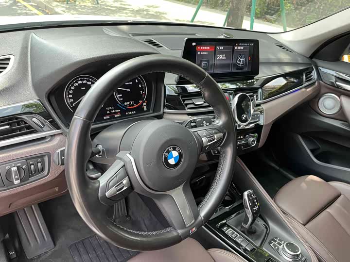 Фото 8 - BMW X1