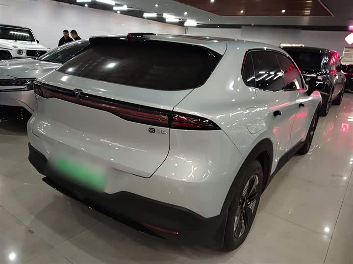 Фото 7 - Changan Deepal S05