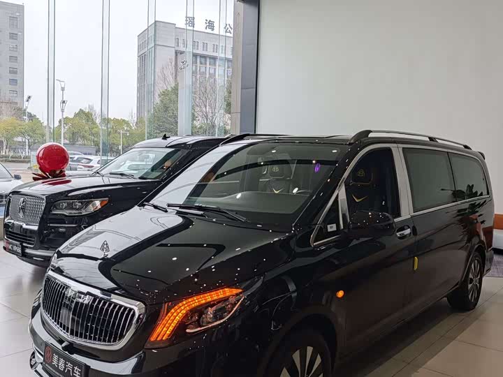 Фото 1 - Mercedes-Benz Vito