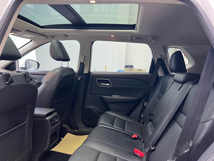 Фото 9 - Nissan X-Trail