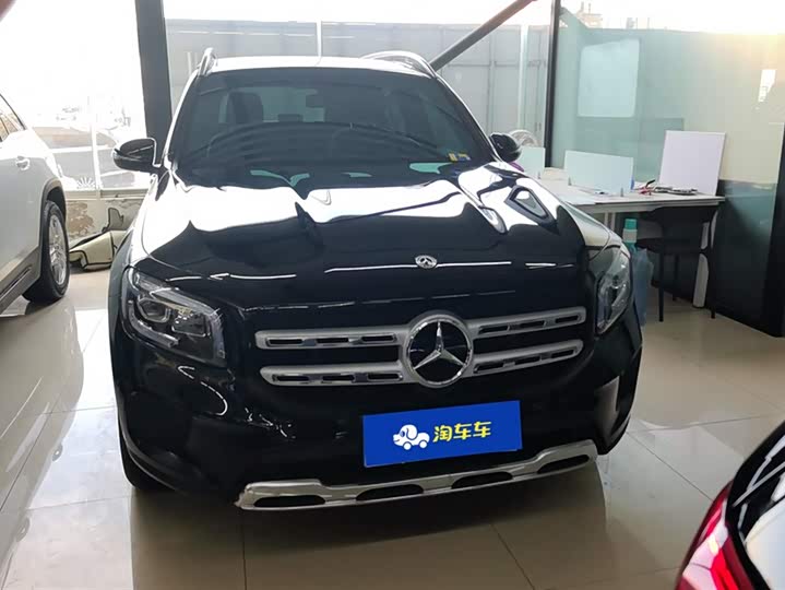 Фото 2 - Mercedes-Benz GLB-Class