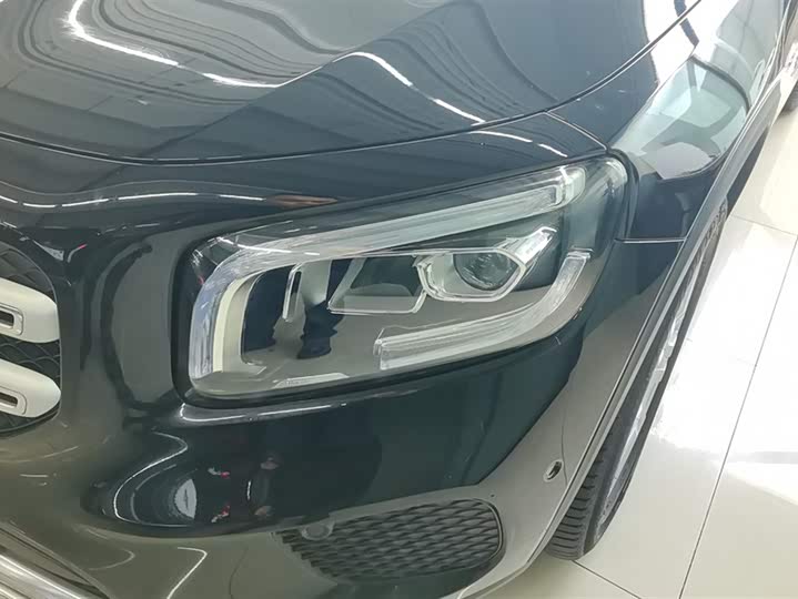 Фото 5 - Mercedes-Benz GLB-Class