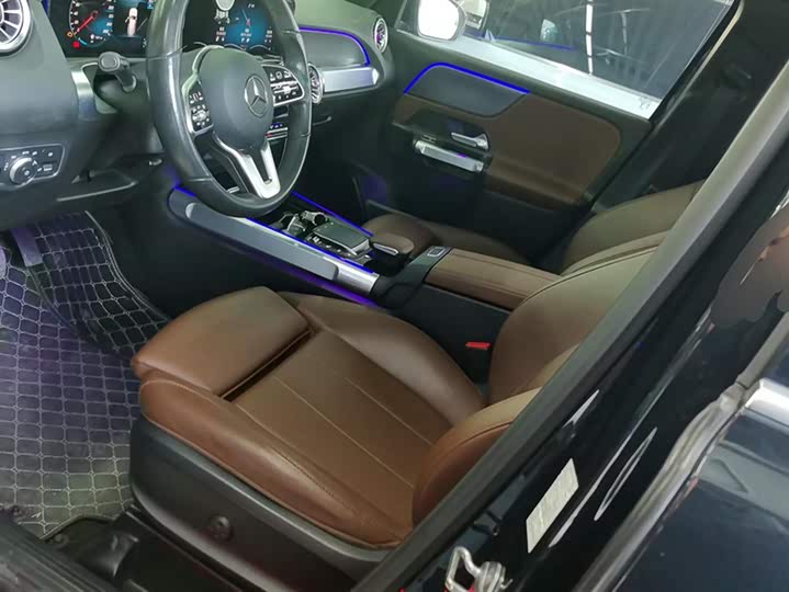 Фото 9 - Mercedes-Benz GLB-Class