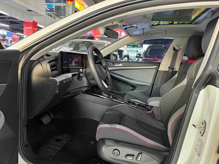 Фото 5 - Volkswagen Lamando L