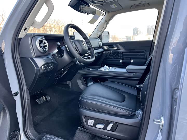 Фото 7 - Tank 300 Hybrid