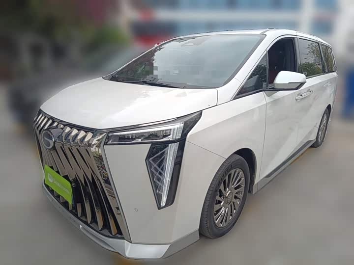 Фото 2 - GAC Trumpchi M8