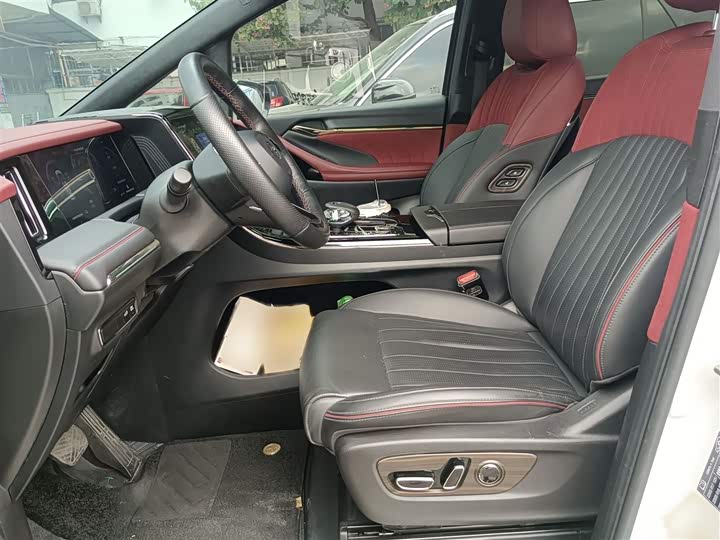 Фото 8 - GAC Trumpchi M8