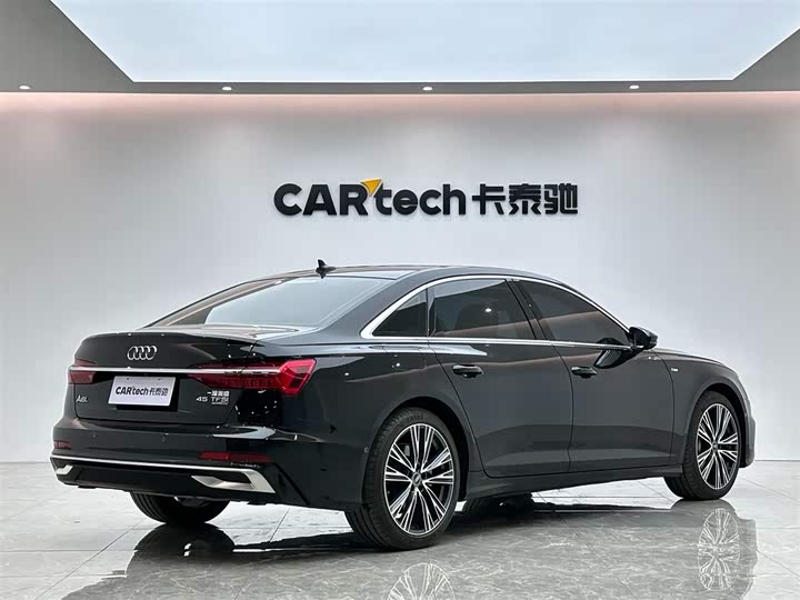 Фото 5 - Audi A6L