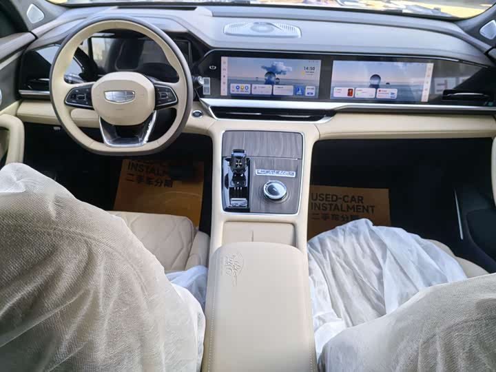 Фото 9 - Geely Monjaro