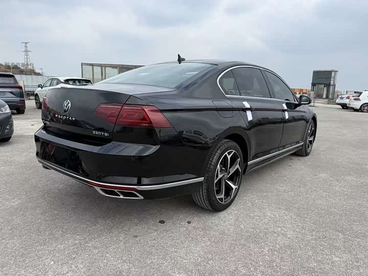 Фото 7 - Volkswagen Magotan