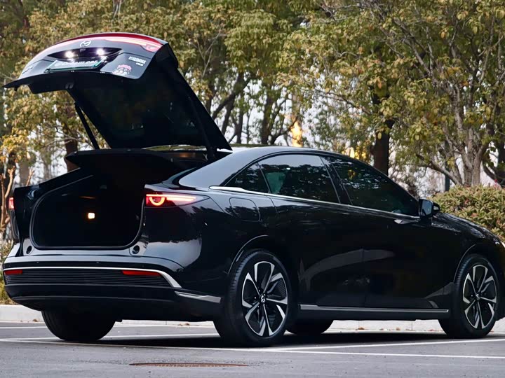 Фото 5 - Mazda EZ-6